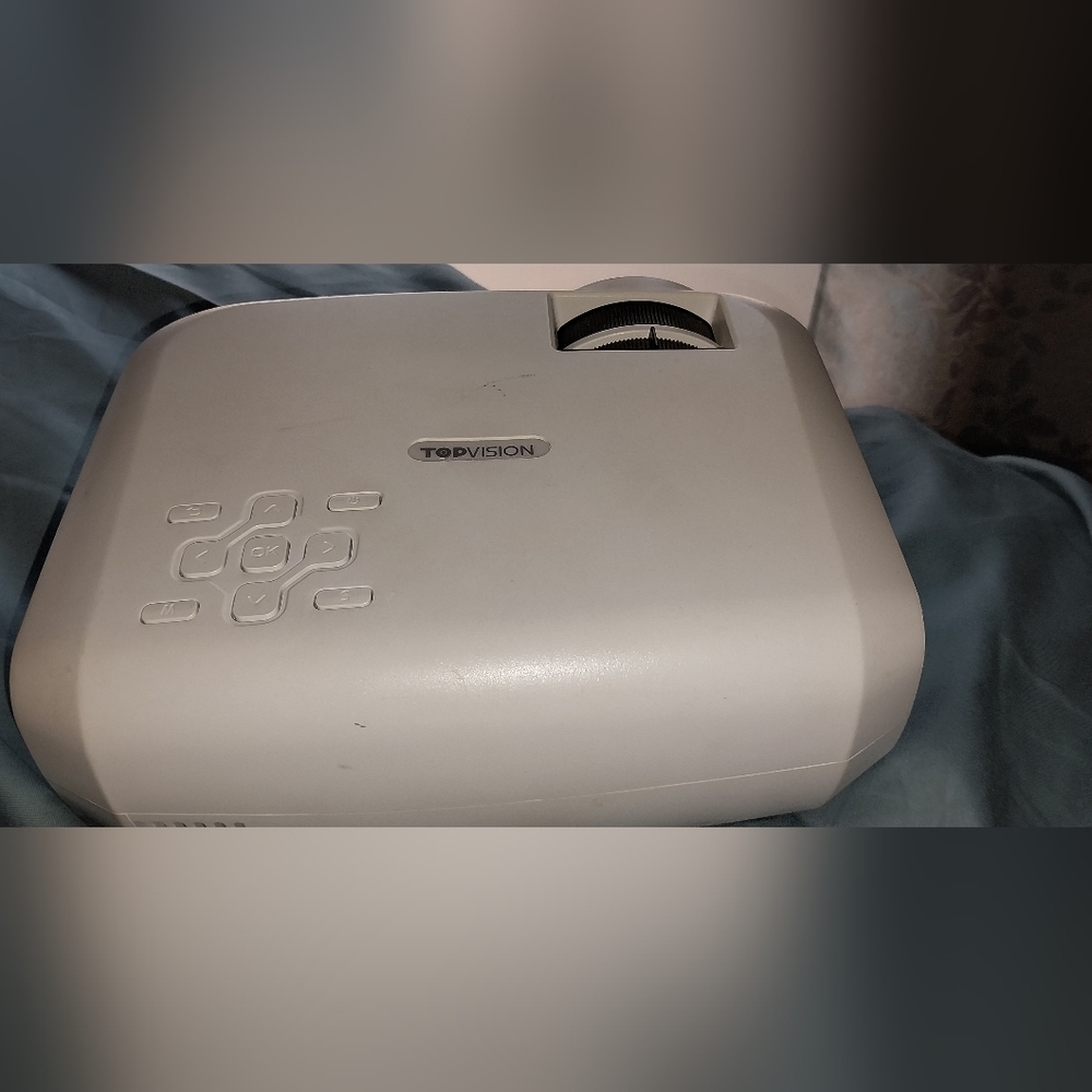 Topvision projector - Picture 4 of 5